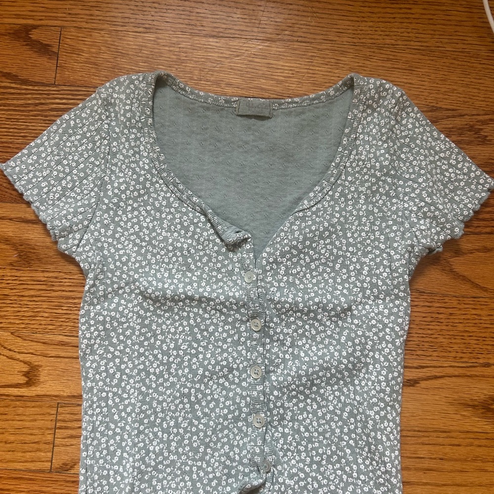 Sage floral Brandy Melville top